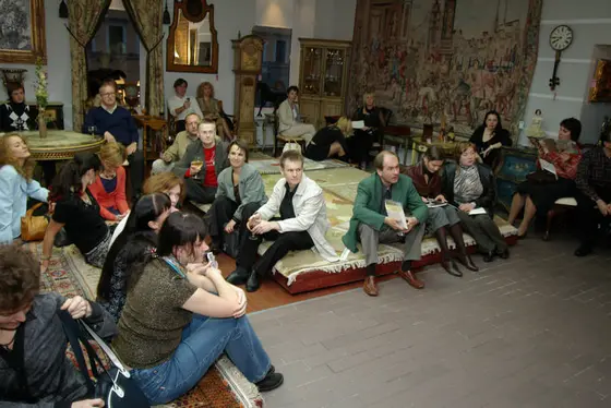 1160289781_images035.jpg — картина, Выставка в Питере