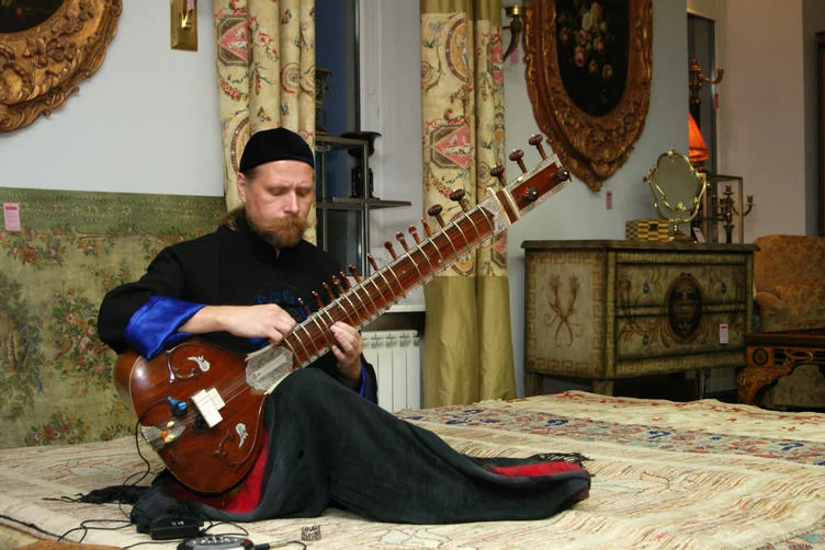 1160289787_images059.jpg — холст, масло, художник Инна Рязанова